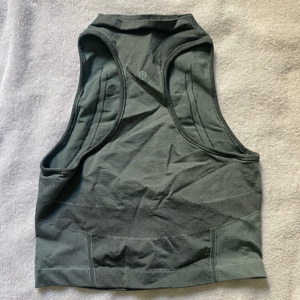 Lab workout top - Picture 3 of 4